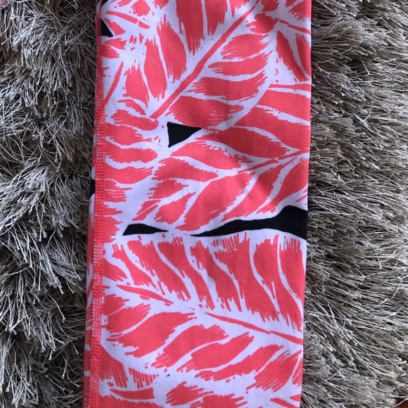 ALO. Palm Springs Guava Airbrush Leggings - Picture 7 of 11